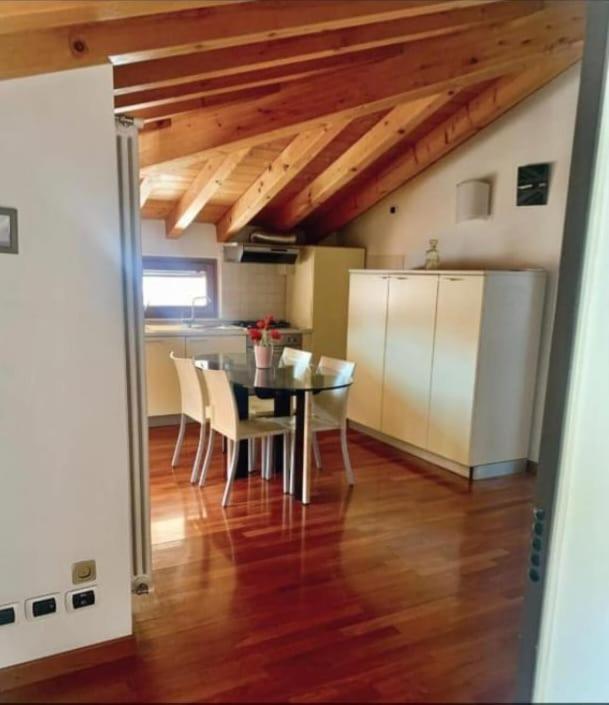Apartments Tony In Bardolino Bilik gambar